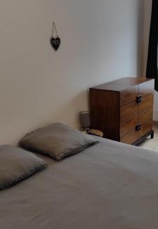 Herin Apartment | Maison indépendante près de Valenciennes climatisé ,wifi , parking privé
