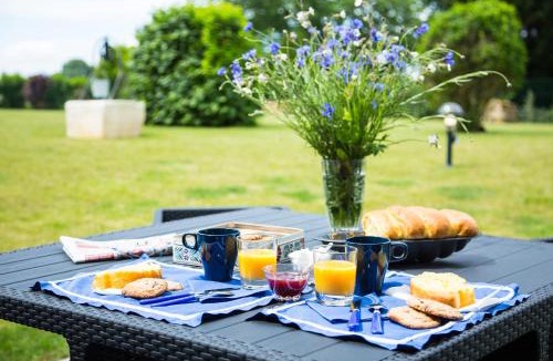 Bussieres (Yonne) House | Maison Indigo