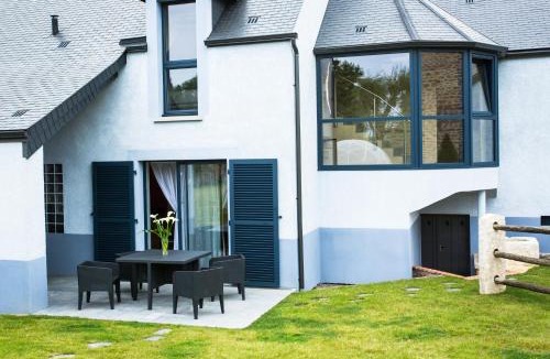 Bussieres (Yonne) House | Maison Indigo