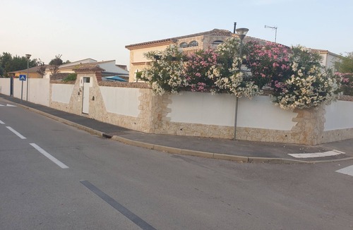 Lunel House | Maison Individuelle 3 Chambres 100 m2 Et Piscine Équipée Clime