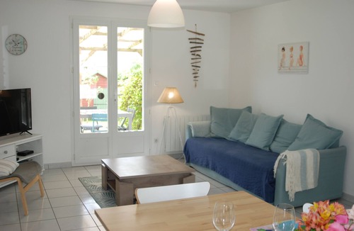 Angles House | Maison Individuelle Avec Jardin