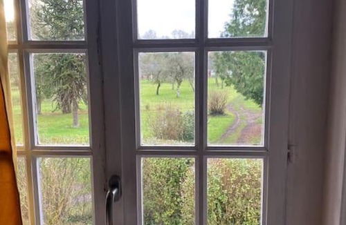 Pontchardon House | Maison individuelle dans un parc