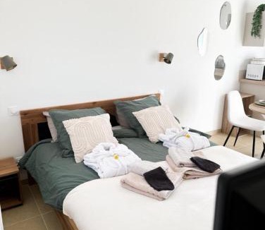 Massignieu-de-Rives House | Maison insolite le ptit dche sa