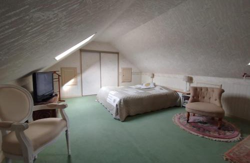 La Ferte-Saint-Cyr House | Maison Isabelle