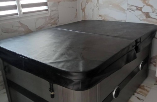 Pruniers-en-Sologne House | Maison Jacuzzi Leyna