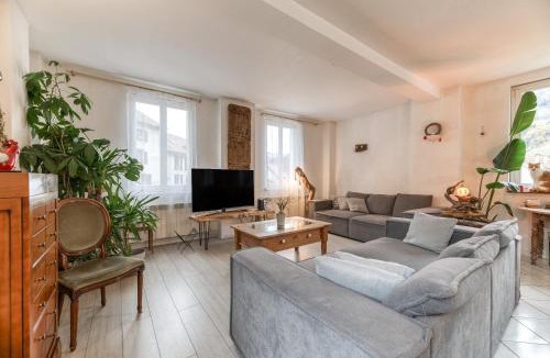 Theys House | Maison jacuzzi-sauna Station 7 Laux