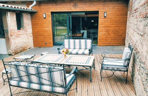 Beauzelle Villa | Maison jardin pétanque, MEETT, Airbus, aéroport, golf