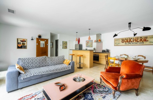 Vers-Pont-du-Gard House | Maison Jeannot - Climatisée avec piscine