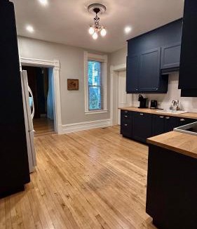 Centre-Ville Apartment | Maison Jodoin - Suite Albert