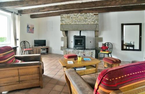 Pleine-Fougeres House | Maison Kalisol