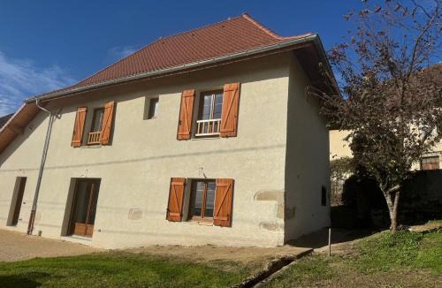Saint-Genix-sur-Guiers House | Maison Léonora