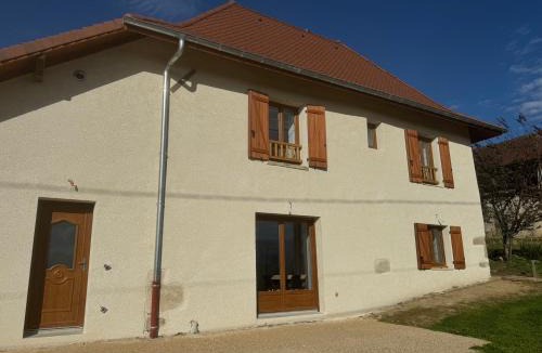 Saint-Genix-sur-Guiers House | Maison Léonora