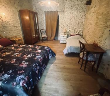 La Boissiere-de-Montaigu House | Maison l'or du temps gite Les Vignes