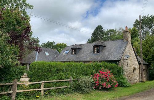 Gorron House | MAISON LA BURELIERE - holiday home for families, groups, couples