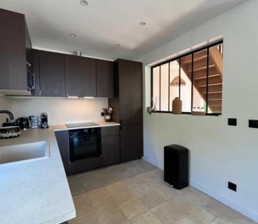 Blonville-sur-Mer House | Maison la corniche