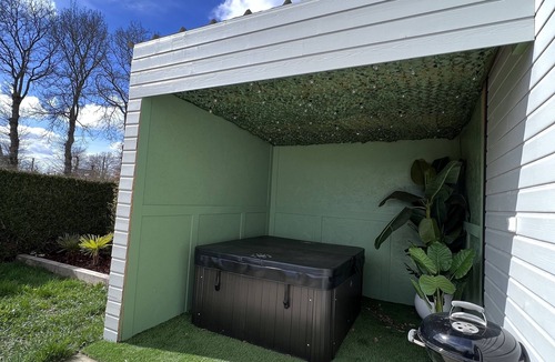 Bobital House | Maison la dolce vita with year-round spa