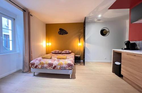Fontenay-le-Comte House | MAISON LA FEUILLERAIE-8 personnes-standing Appart