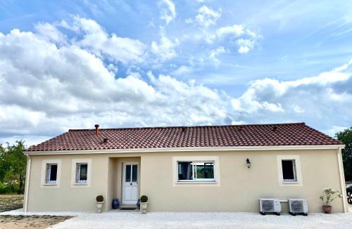 Marcillac-Saint-Quentin House | Maison La Vigne