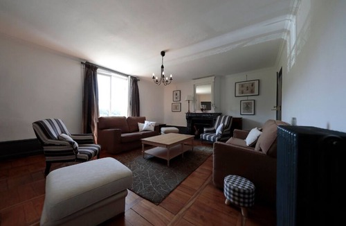 Jujurieux House | Maison La Jayette