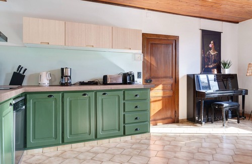 Lau-Balagnas House | Maison La Laubalutine – Spacious Renovated House with Mountain Views