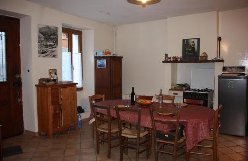 Saint-Mamet House | Maison La Picade