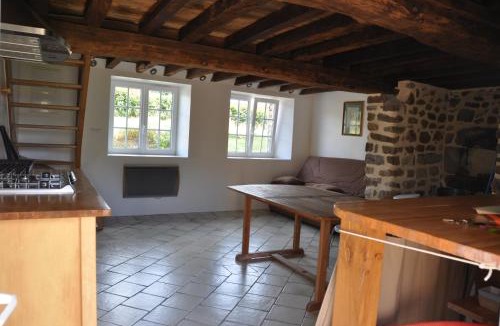 Saint-Calais-du-Desert House | Maison la Quentinière