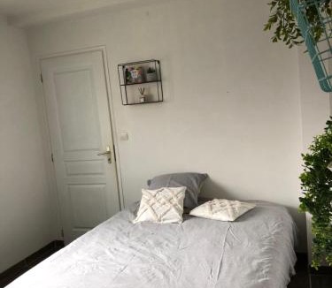 La Suze-sur-Sarthe Bed & Breakfast | Maison La Suze