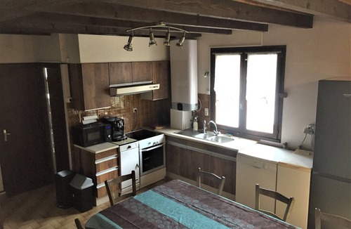 Arvieu House | Maison Lac de Pareloup, "THE FEET IN THE WATER"