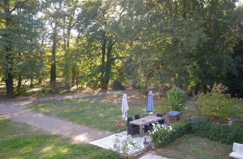 Saint-Jean-le-Blanc House | Maison lAmrique welcome you to one of their rooms, Dogs are also welcomed