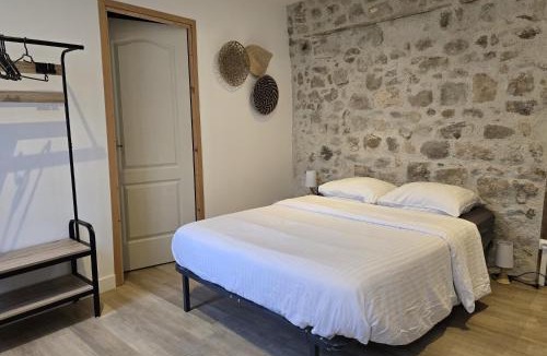 Largentiere House | Maison, Largentière LESCALEYEST