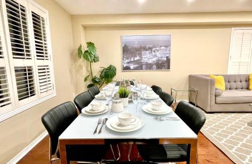 Richmond Hill House | Maison Laurier, Modern 5B4B Home Inc BSMT Free parking, Close to trails