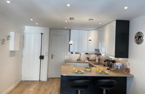Quartier de la Porte-Saint-Denis Apartment | Maison le Bac Apartments