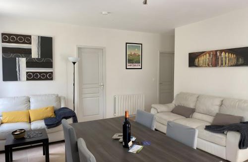 Montpon-Menesterol House | Maison Le Coteau Des Sources