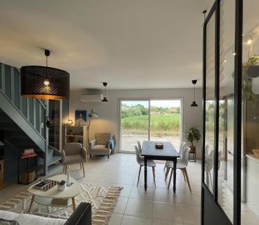 Entraigues-sur-la-Sorgue House | Maison Le Clos Du Moulin 1 jardin - calme, proche Avignon, Provence