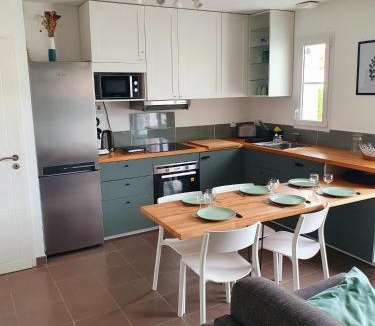 Brem Sur Mer House | Maison le Havre de la Gachère, 2 chambres, 2 salles d'eau, parking privé et jardin