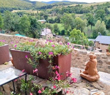 Eyne House | Maison le Presbytère