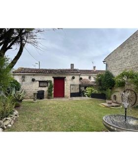 La Villedieu House | Maison Le puits du bonheur