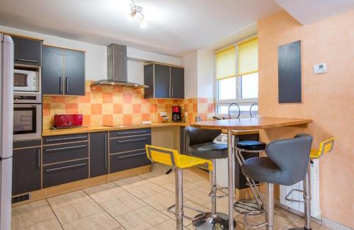 Creissels Apartment | Maison le vieux Creissels 4pers balcon parking gratuit