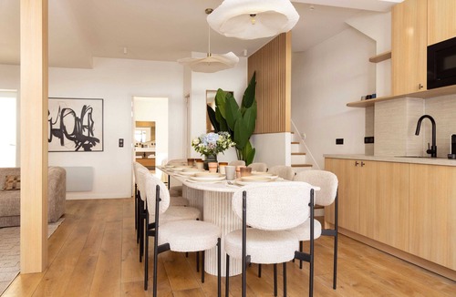 17th Arrondissement House | Maison Legendre - Luxury Townhouse with 5BDR & AC in Batignolles