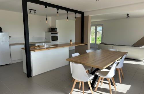 La Chapelle-Rousselin House | Maison les Boites