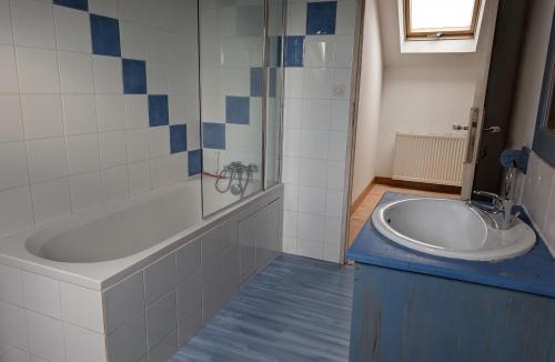 Epuisay House | Maison Les Hiboux