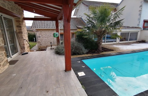 Compreignac House | Maison Limousine en Pierre Apparentes