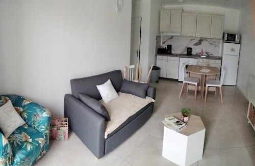 Dry House | Maison - Log 1 - Dry