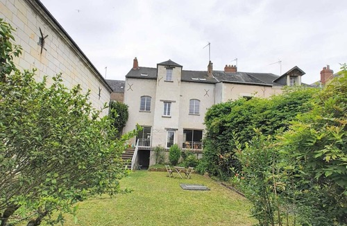 Les Ponts-de-Ce House | Maison Loire & Cé'rénité - 6 bedrooms, 15 pers, garden, 10 min from Angers