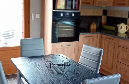 Cersay House | Maison Longère Avec du Charme de la Tranquillité et de L'espace