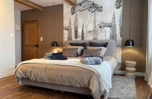 Vendresse House | Maison Longue