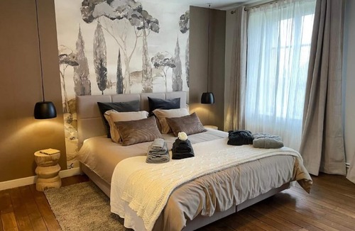 Vendresse House | Maison Longue