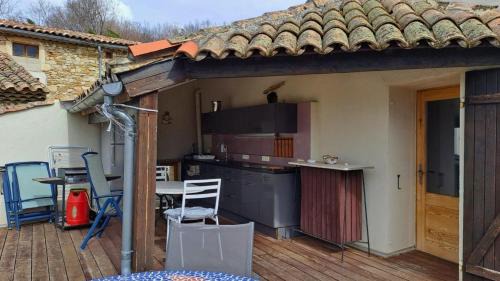 Manas House | Maison Louisa