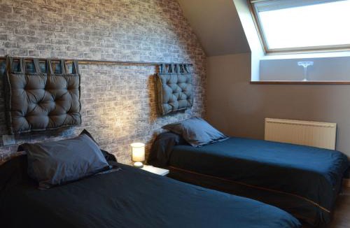 Oinville-Saint-Liphard House | Maison lumineuse pour 4, près d'Orléans et Chartres, avec cour, terrasse, parking, et équipements complets. - FR-1-581-23