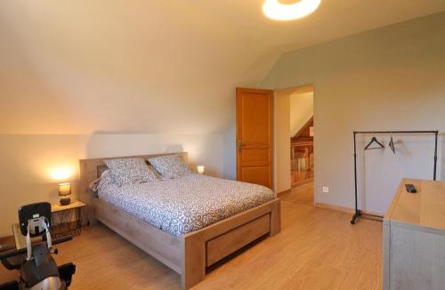 Le Pin-la-Garenne House | Maison lumineuse avec jardin clos, spa, proche du Perche - FR-1-497-168